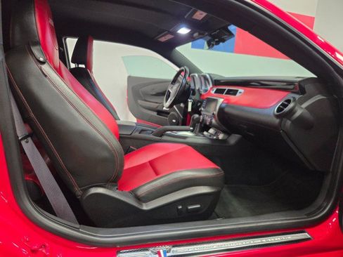 Used 2015 Chevrolet Camaro SS w/ Commemorative Special Edition RWD image 58