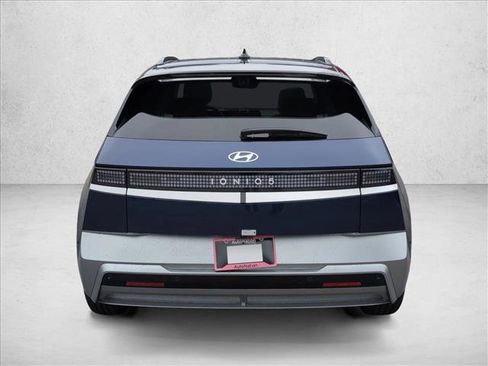 New 2026 Hyundai Ioniq 5 Limited image 8