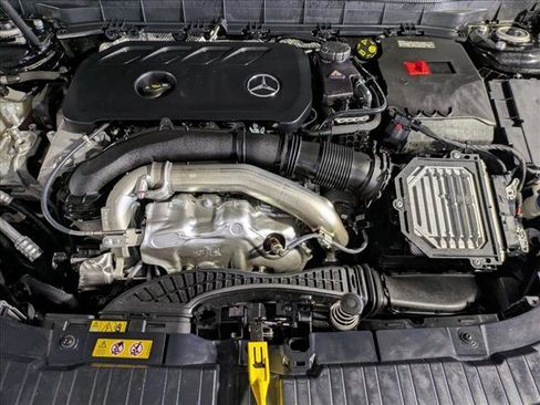 Used 2025 Mercedes-Benz GLB 250 image 22