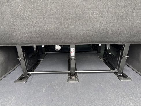 Used 2025 Mercedes-Benz Sprinter 2500 image 19