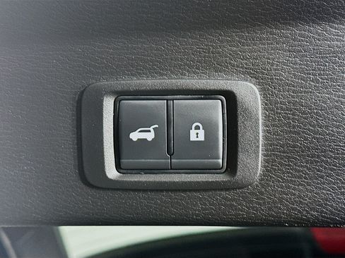 Used 2024 Mitsubishi Outlander SE AWD/4WD image 31