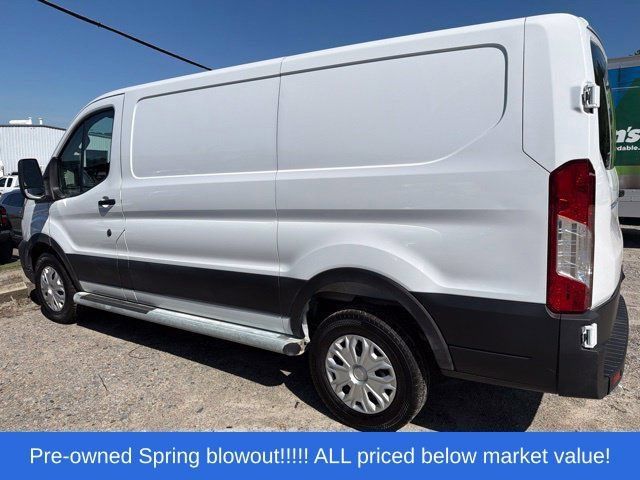 Used 2025 Ford Transit 250 Low Roof w/ Exterior Upgrade Package RWD image 4