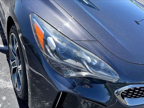 Used 2018 Kia Stinger GT1 AWD/4WD image 29
