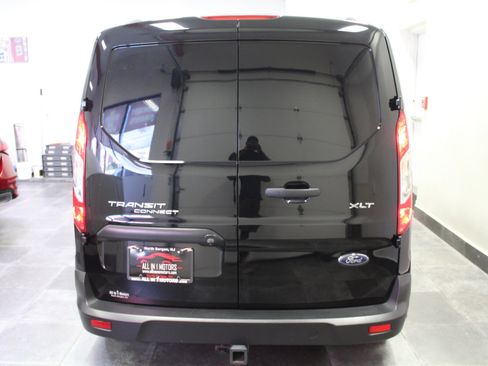 Used 2023 Ford Transit Connect XLT w/ Trailer Tow Package image 5