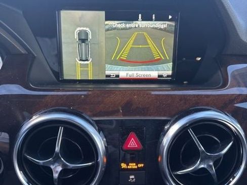 Used 2014 Mercedes-Benz GLK 350 4MATIC image 16