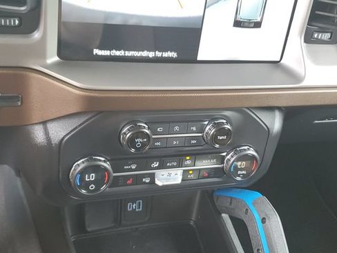 Used 2023 Ford Bronco Outer Banks AWD/4WD image 17