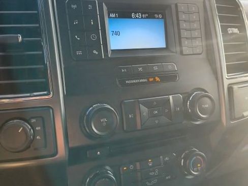 Used 2018 Ford F150 XLT image 5