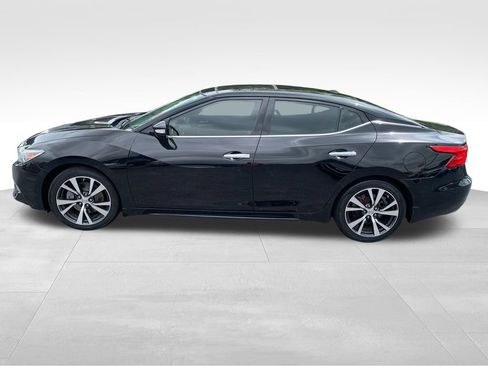 Used 2017 Nissan Maxima Platinum FWD image 2