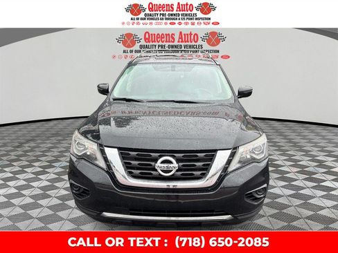 Used 2019 Nissan Pathfinder S AWD/4WD image 1