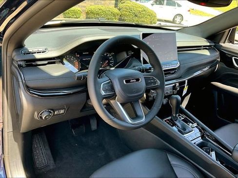New 2026 Jeep Compass Latitude AWD/4WD image 7