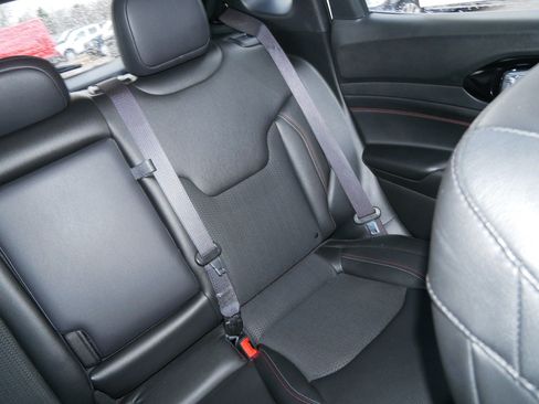 Used 2024 Jeep Compass Trailhawk image 14