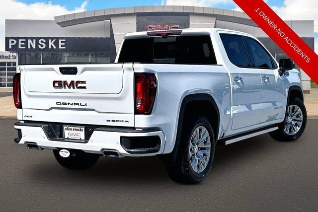 Used 2023 GMC Sierra 1500 Denali w/ Technology Package AWD/4WD image 2