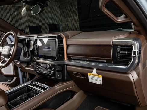 Used 2026 Ford F450 King Ranch w/ Chrome Package image 17