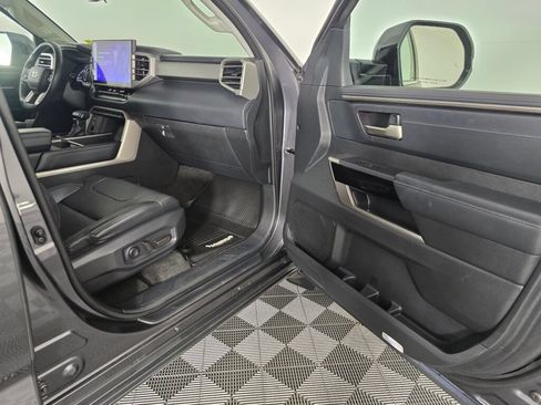 Used 2022 Toyota Tundra Limited w/ TRD Off-Road Package AWD/4WD image 43