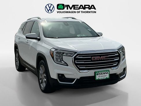 Used 2024 GMC Terrain SLT AWD/4WD image 7