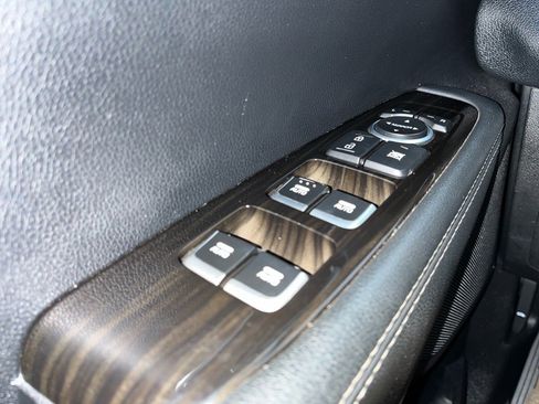 Used 2020 Kia Sorento LX w/ LX I4 Convenience Package image 26