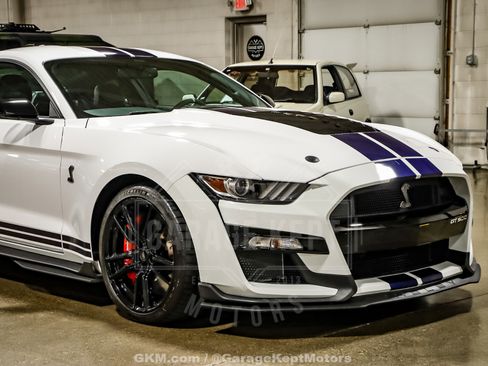 Used 2020 Ford Mustang Shelby GT500 w/ Technology Package RWD image 13
