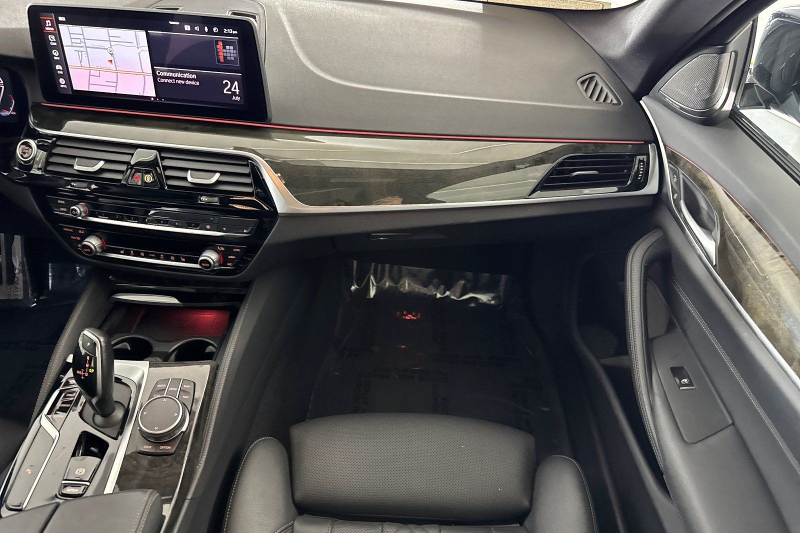 Used 2023 BMW 540i w/ M Sport Package RWD image 31