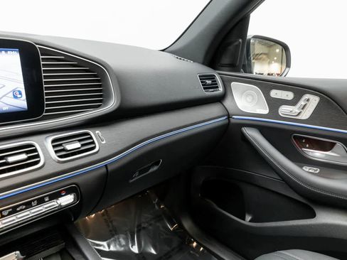 Used 2025 Mercedes-Benz GLE 450e GLE 450e w/ Driver Assistance Package image 37