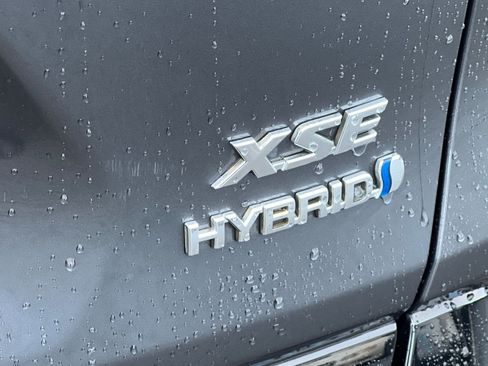 Used 2020 Toyota RAV4 XSE image 26