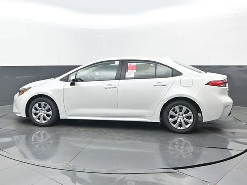 New 2026 Toyota Corolla LE FWD image 20