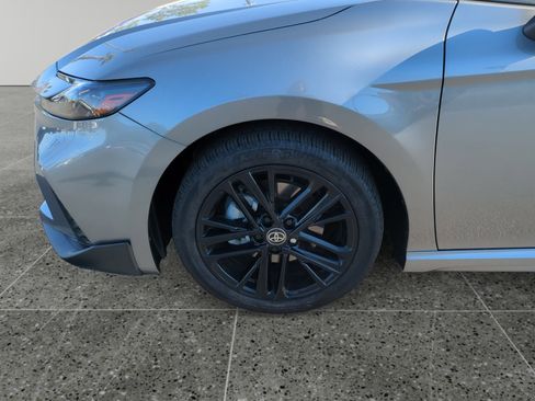 Used 2025 Toyota Camry SE image 14