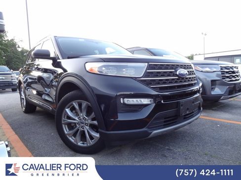 Used 2021 Ford Explorer XLT w/ Equipment Group 202A RWD image 1