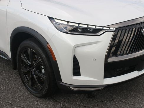 Used 2026 INFINITI QX60 Autograph w/ Dark Cargo Package AWD/4WD image 9
