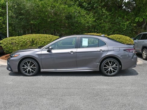 Certified 2023 Toyota Camry SE FWD image 2