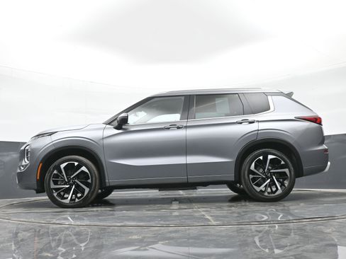 Used 2022 Mitsubishi Outlander SEL FWD image 43