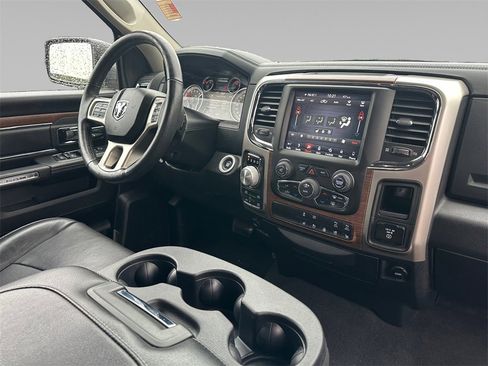 Used 2018 RAM 1500 Laramie w/ Convenience Group image 19