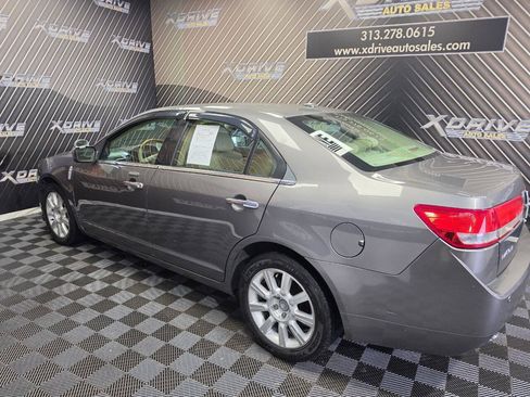 Used 2010 Lincoln MKZ FWD image 6