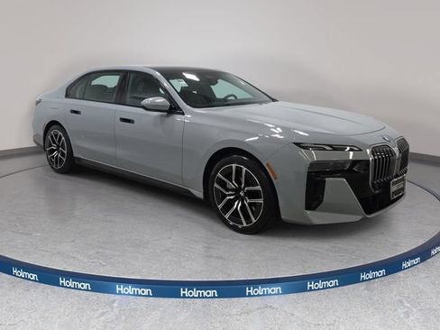 Certified 2025 BMW 740i xDrive AWD/4WD image 3