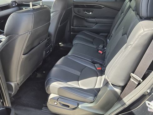 Used 2023 Honda Pilot EX-L image 11