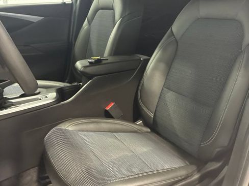 Used 2025 Buick Envista Preferred FWD image 12