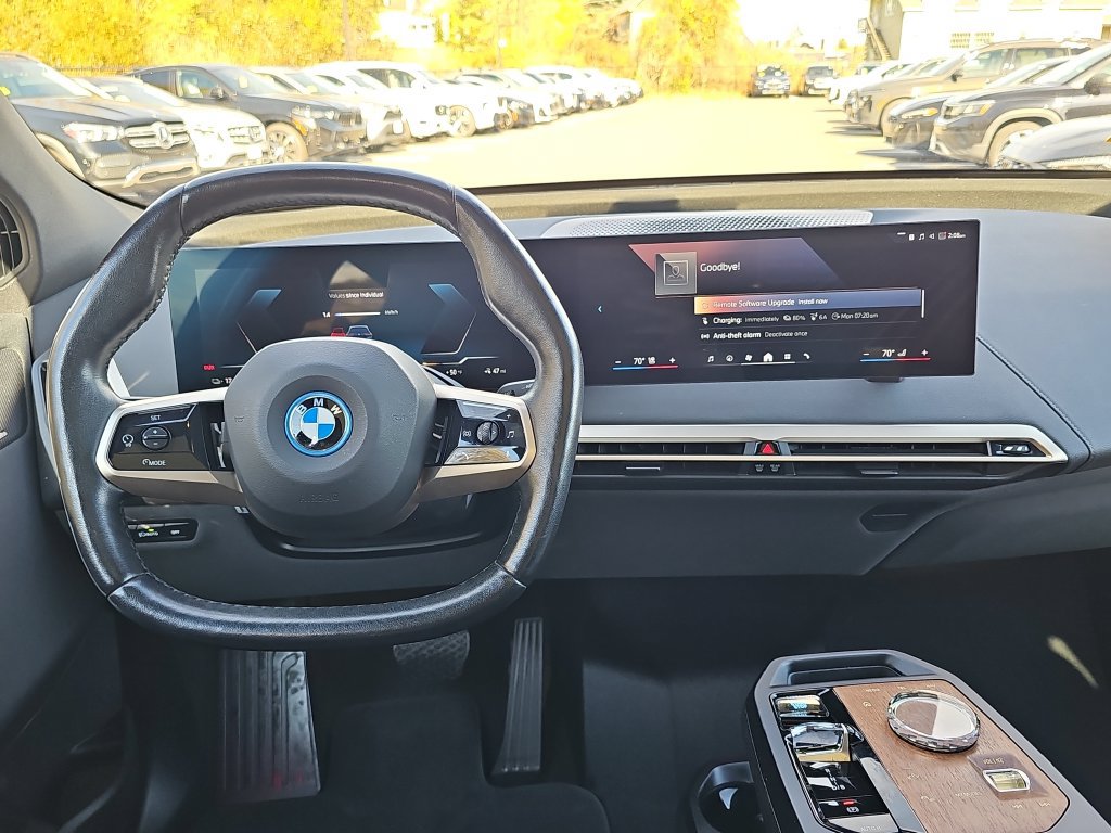 Used 2024 BMW iX xDrive50 w/ Convenience Package AWD/4WD image 12