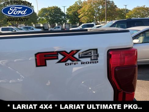 Used 2022 Ford F250 Lariat w/ Lariat Ultimate Package AWD/4WD image 12