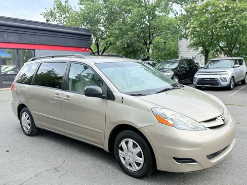 Used 2008 Toyota Sienna LE FWD image 9