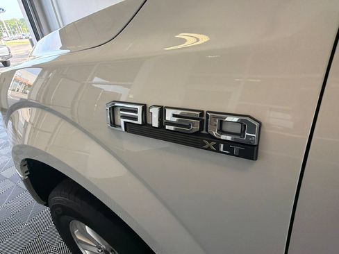 Used 2018 Ford F150 XLT AWD/4WD image 11