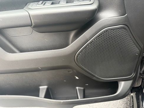 New 2026 RAM 1500 4x4 Crew Cab image 11