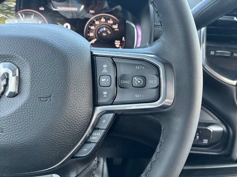 Used 2026 RAM 2500 Laramie AWD/4WD image 17