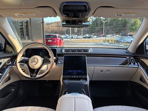 Certified 2023 Mercedes-Benz S 500 4MATIC image 28