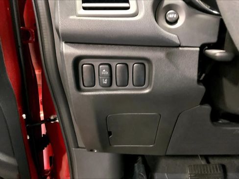 Used 2022 Mitsubishi Outlander Sport ES FWD image 35