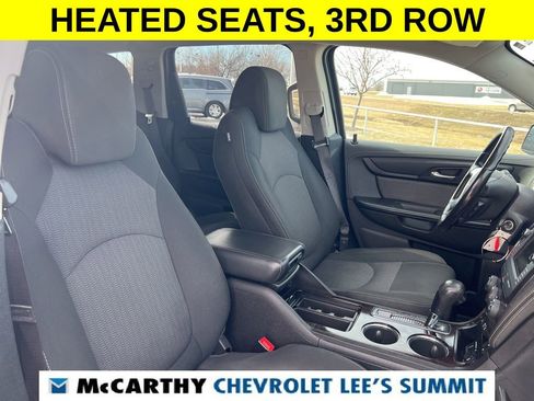 Used 2017 Chevrolet Traverse LT w/ Style and Technology Package image 26