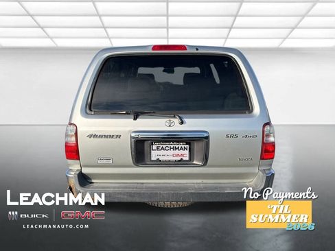 Used 2002 Toyota 4Runner SR5 image 5
