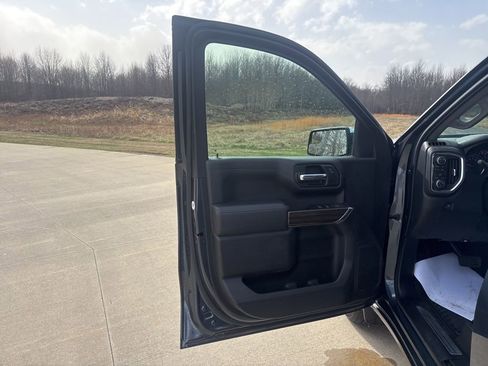 Used 2019 Chevrolet Silverado 1500 LT w/ All-Star Edition AWD/4WD image 13
