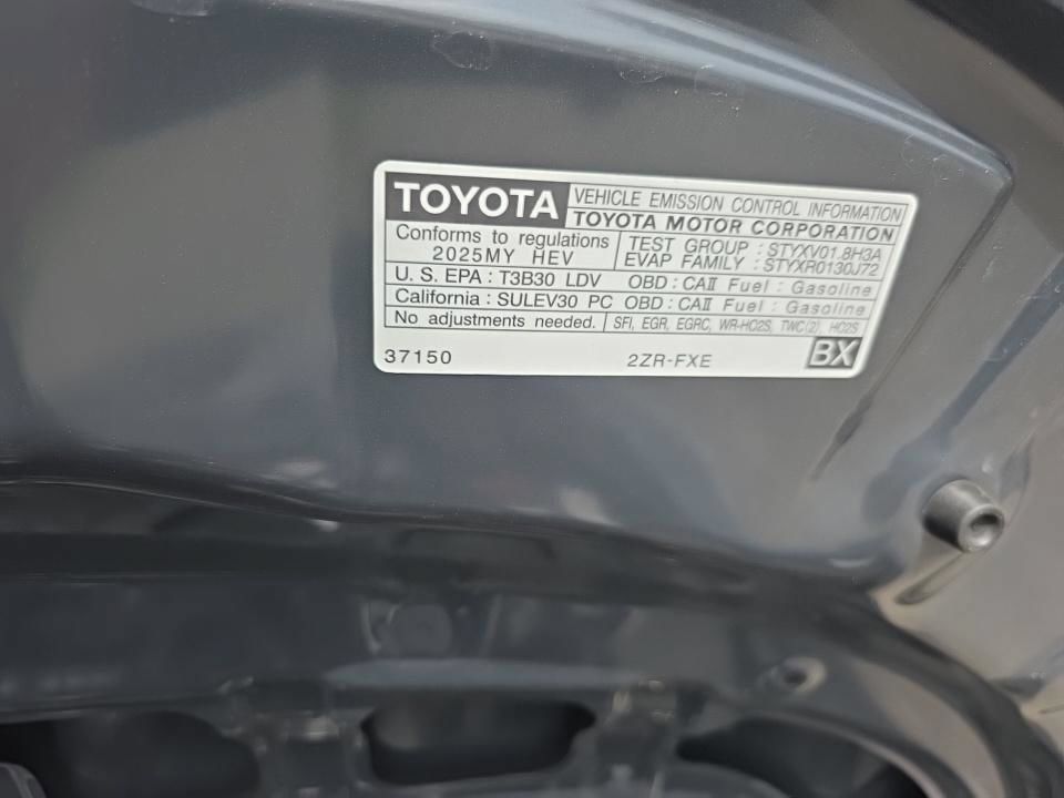 Used 2025 Toyota Corolla LE FWD image 7