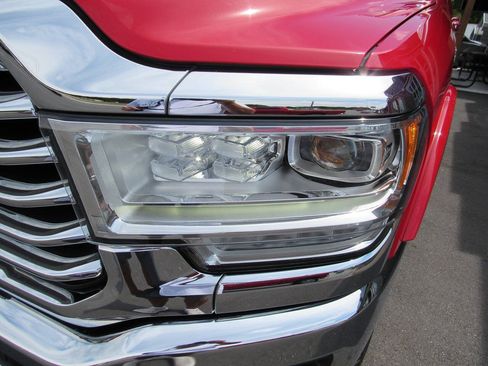 Used 2020 RAM 2500 Limited AWD/4WD image 10