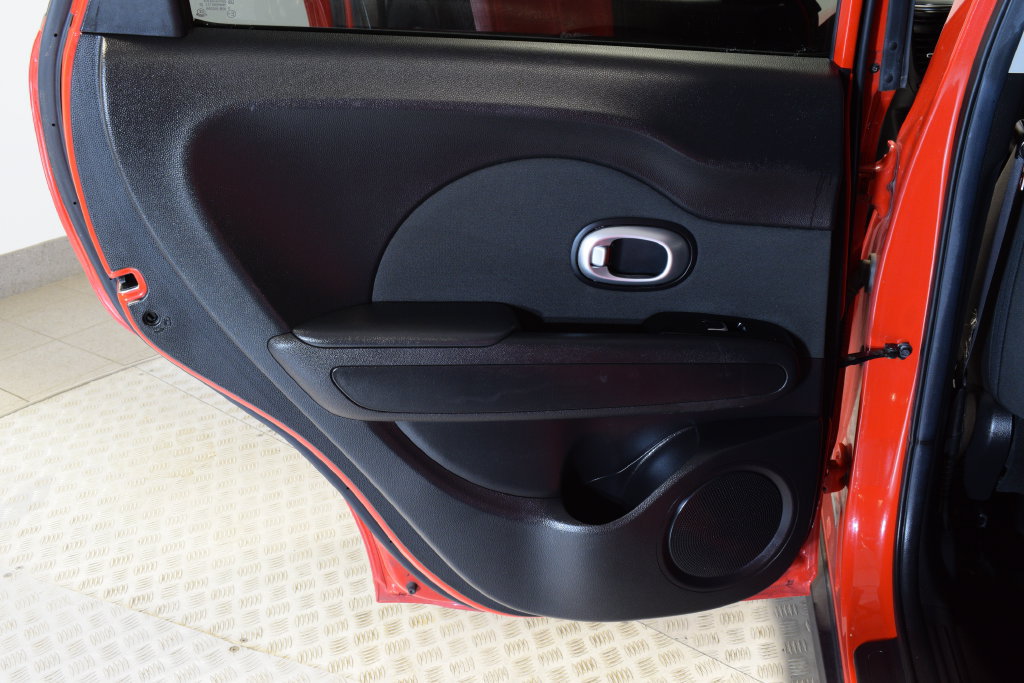 Used 2019 Kia Soul FWD image 26