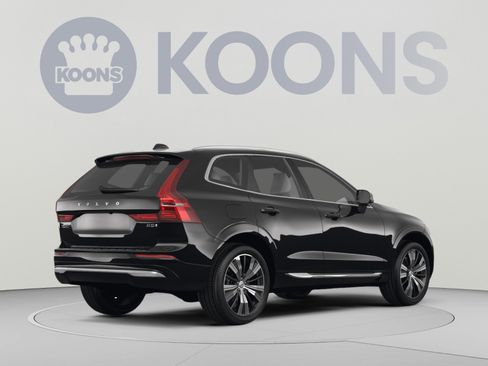 Used 2023 Volvo XC60 B5 Plus w/ Climate Package AWD/4WD image 4